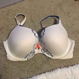Victoria’s Secret Bra